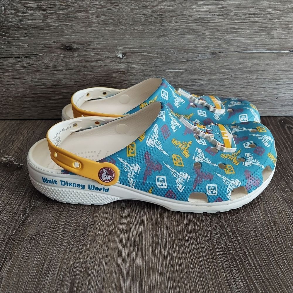 Disney World 50th Anniversary Vault Collection Castle Adult Crocs M7/W9